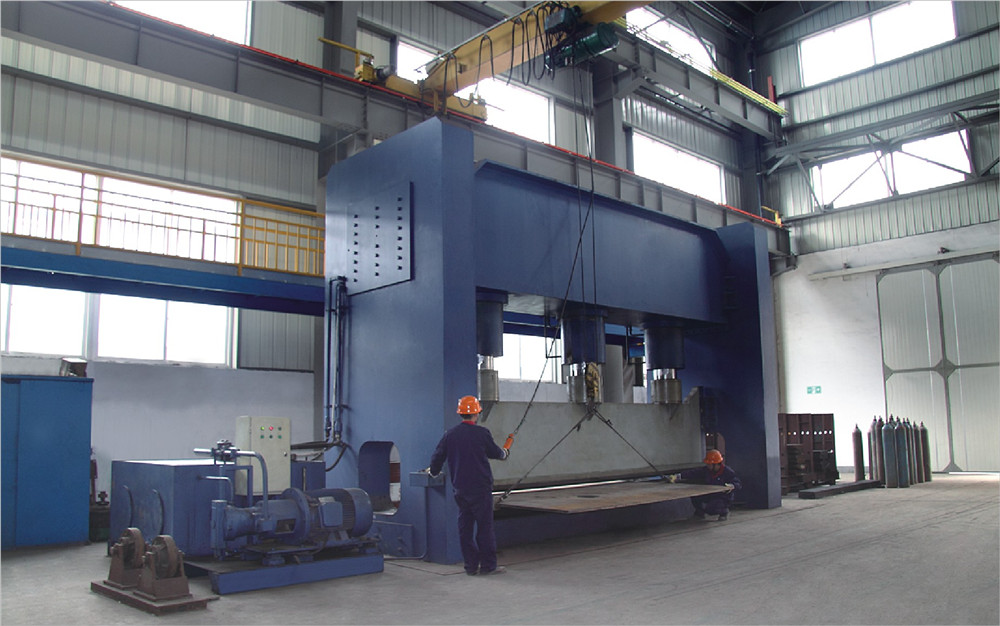 1678775584198945.jpg 超长型卷制埋弧焊钢管-1.jpg