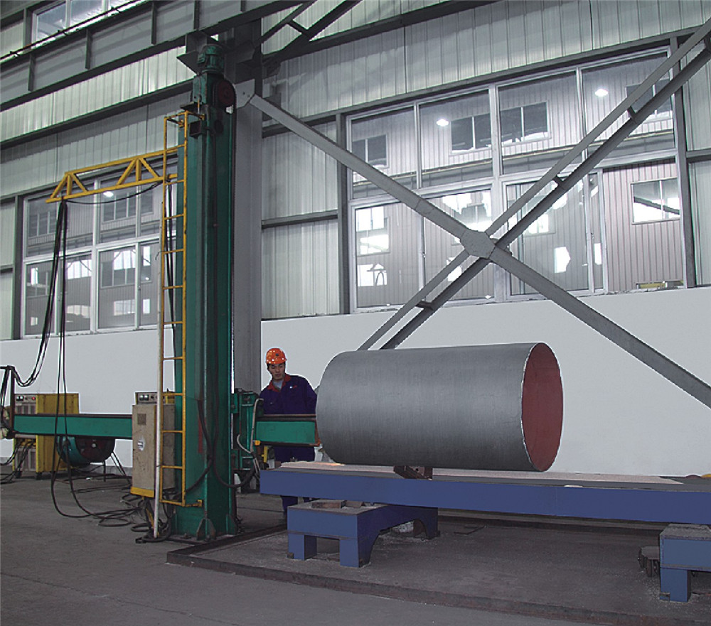 1678775713155980.jpg 常规卷(压)制成形埋弧焊钢管-7.jpg